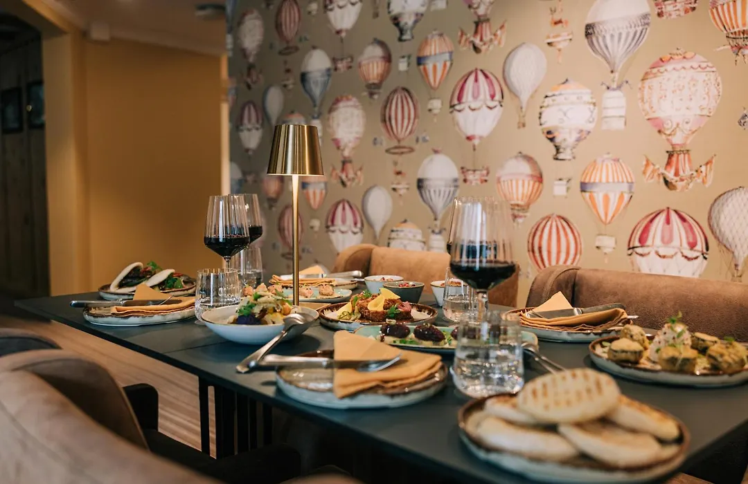 Home Hotel Arosa-1