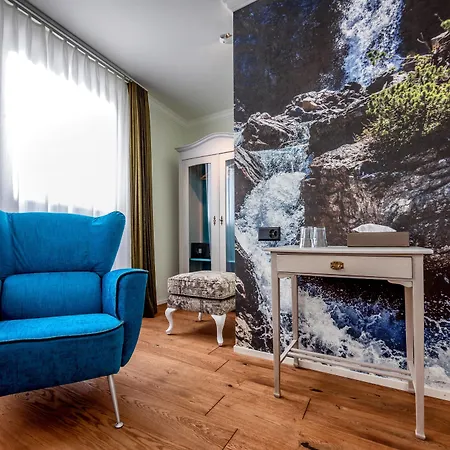 Home Hotel Arosa-3